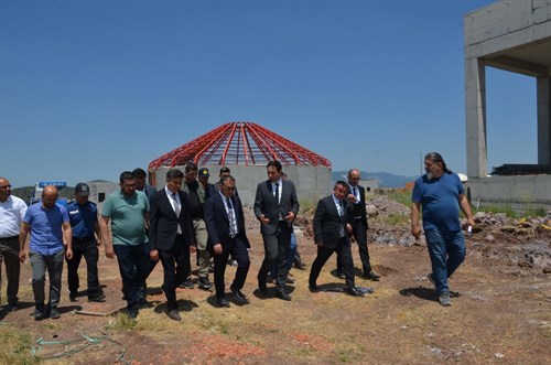Bilecik Valimiz Faik Oktay Sözer, Obakent Tematik Gençlik Kampı’nda İncelemelerde Bulundu